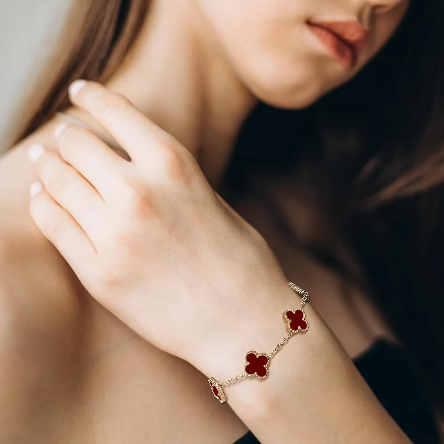 18K Gold Plated Bracelet Gold Clover Bracelet Set for Women Four Leaf Lucky Bracelets Dupes Trendy Jewelry Birthday Gifts for Women