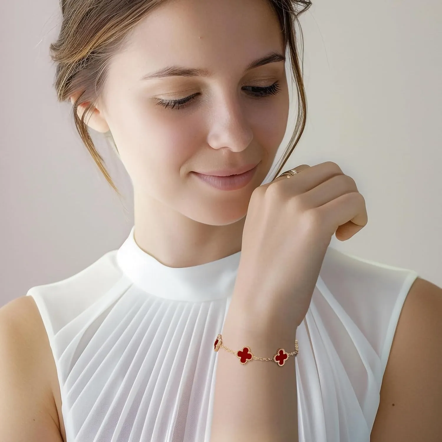 18K Gold Plated Bracelet Gold Clover Bracelet Set for Women Four Leaf Lucky Bracelets Dupes Trendy Jewelry Birthday Gifts for Women