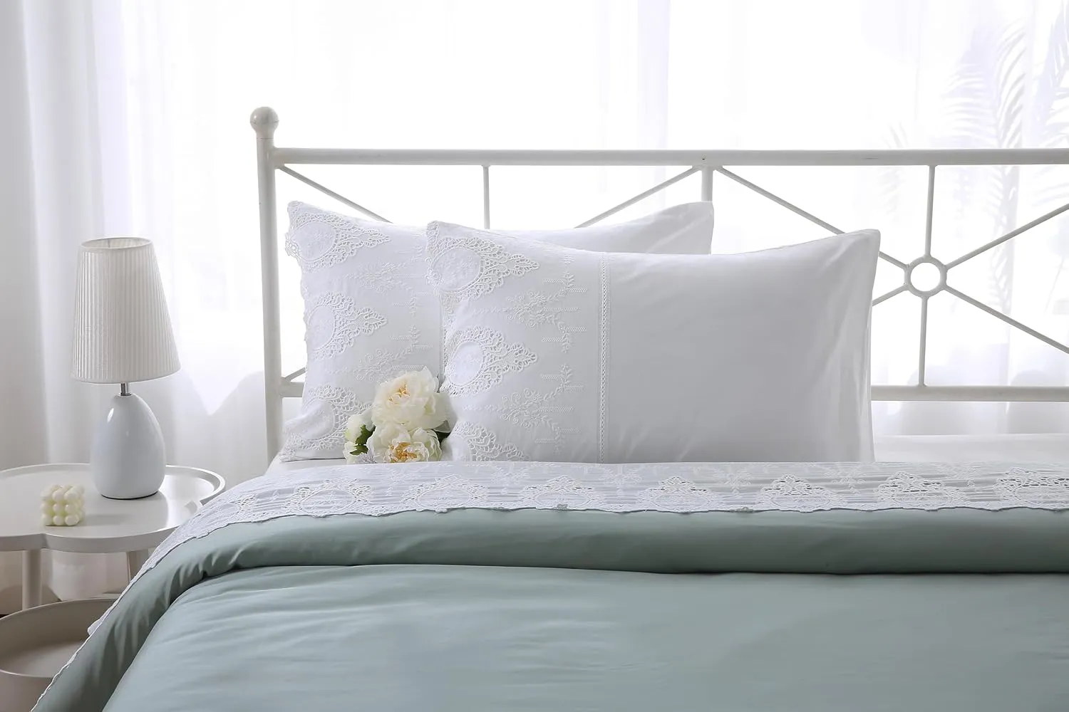2-Pack White Hollowed Out Lace Pillowcases Battenburg Lace Pillow Shams French Luxury Elegant Look 100% Cotton King Size