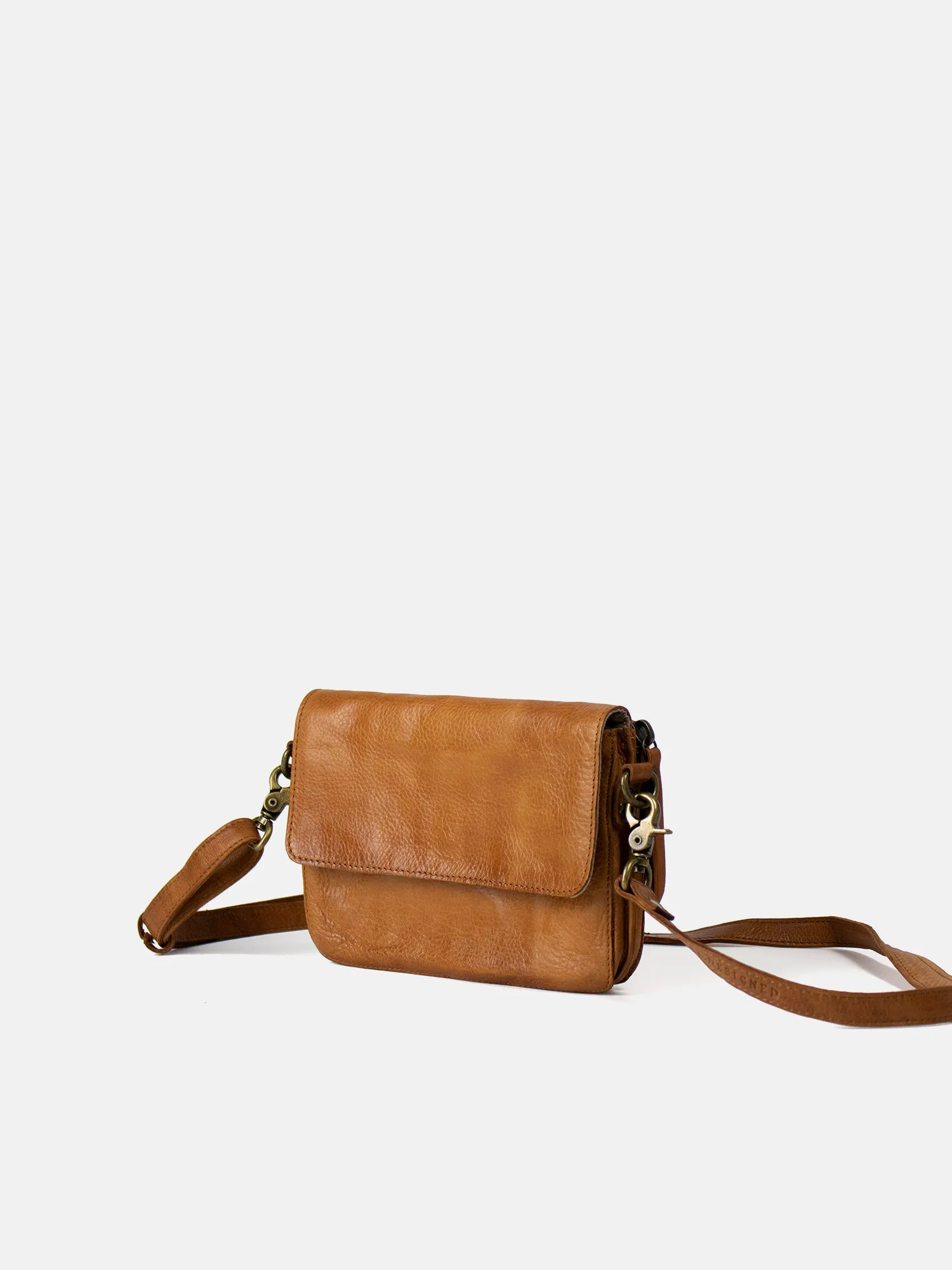 Acile Urban - Walnut