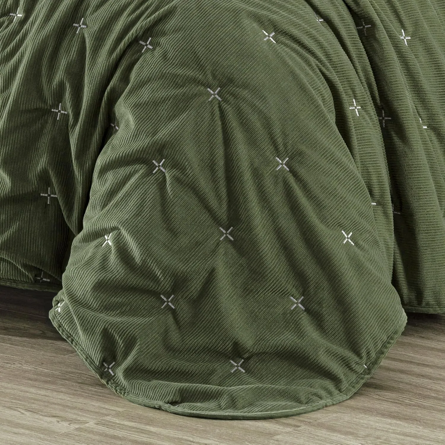 Chezmoi Collection Corduroy King Quilt Set Olive Green, 3-Piece Luxury Soft Cross Stitch Polyester Corduory Lightweight Bedspread, 1 Quilt 106 in x 94 in and 2 Pillow Shams 20 in x 36 in