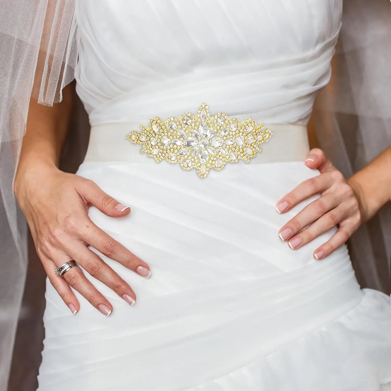 DUOBAO Gold Wedding Rhinestone Applique Rhinestone Belt Accessories Crystals Wedding Dress Sash Crystal Belts Sewing Appliques for Shoes
