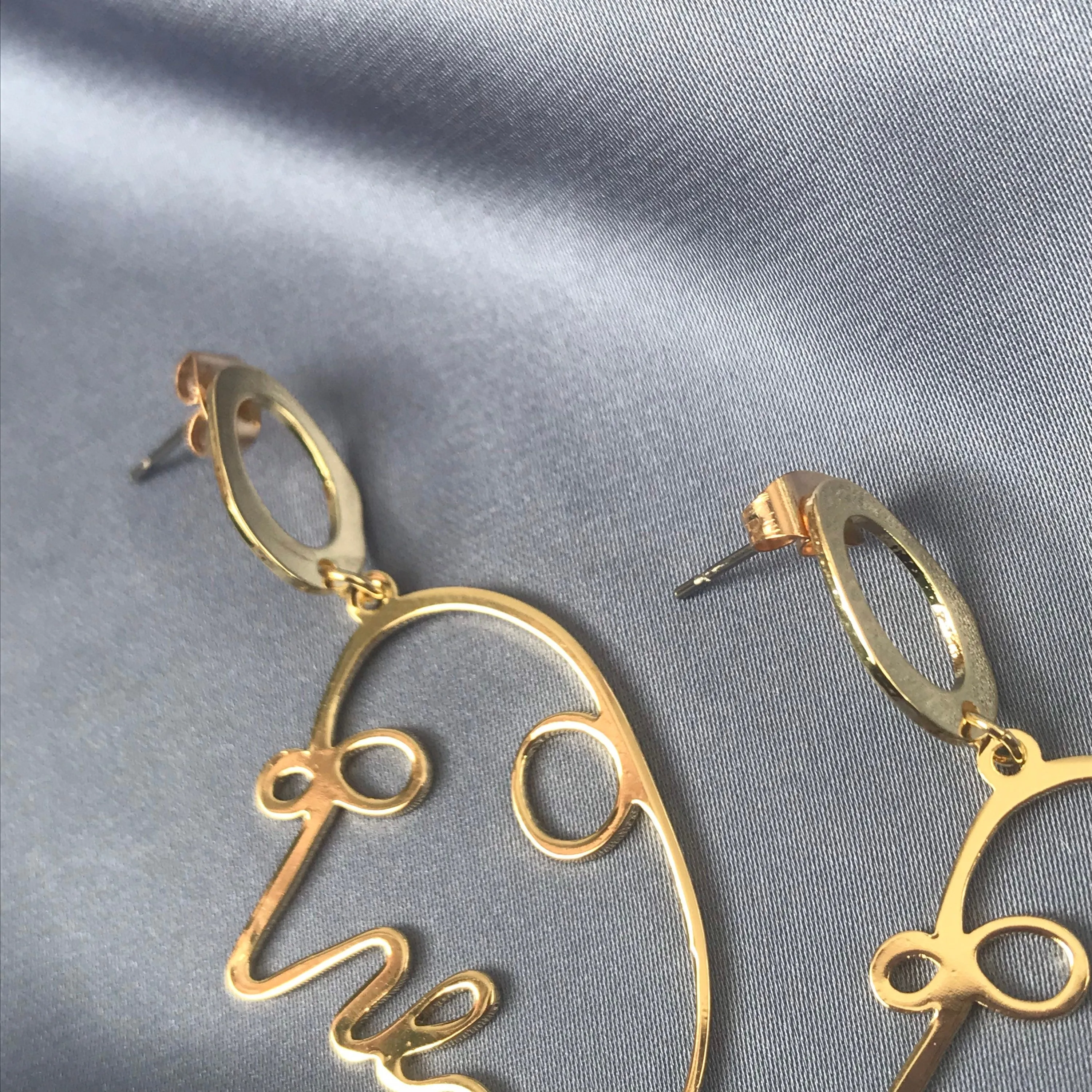 Gold Plated Hollow Out Face Charm Drop Earrings - Feminist Earrings, Abstract Face Earrings, High Polished, Hanging Jewellery, Accessories