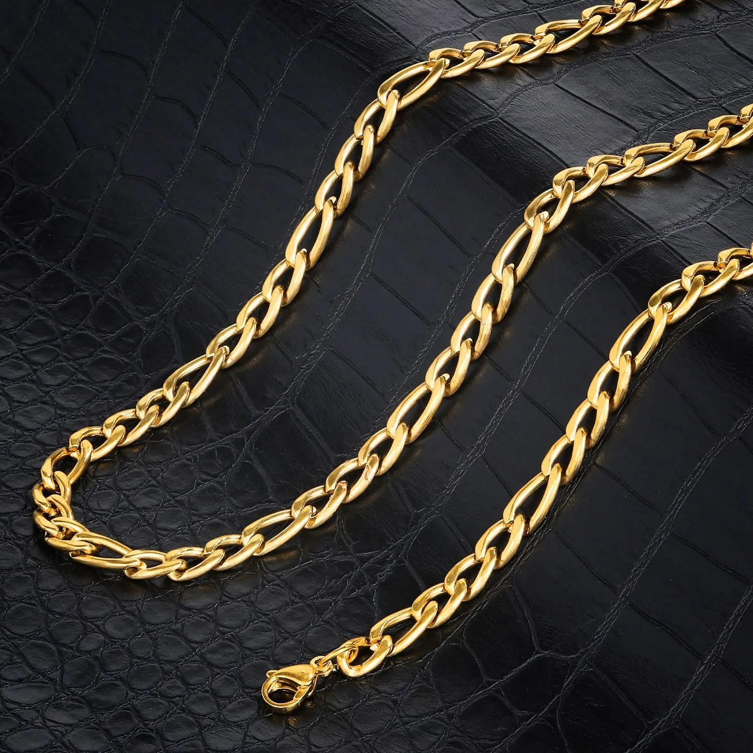 Invicta Jewelry Men's Polished Figaro Chain Stainless Steel Necklace (8mm) - 24"