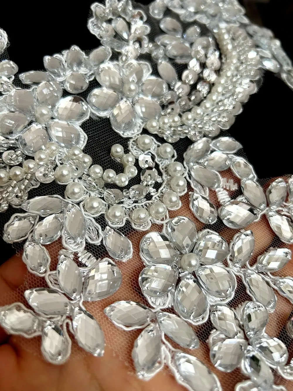 Lace Flower Beads Pearl Patches,Sew on Rhinestones Appliques for Dress Clothing Neckline (White)