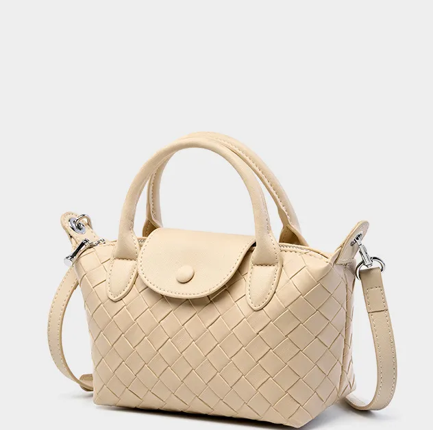 LuxeWeave