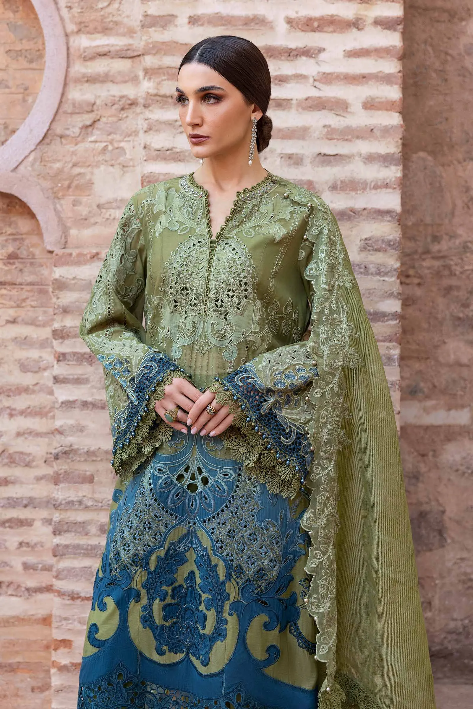 MARIA.B Luxury Lawn – Embroidered Paper Cotton Suit | D-2501-A
