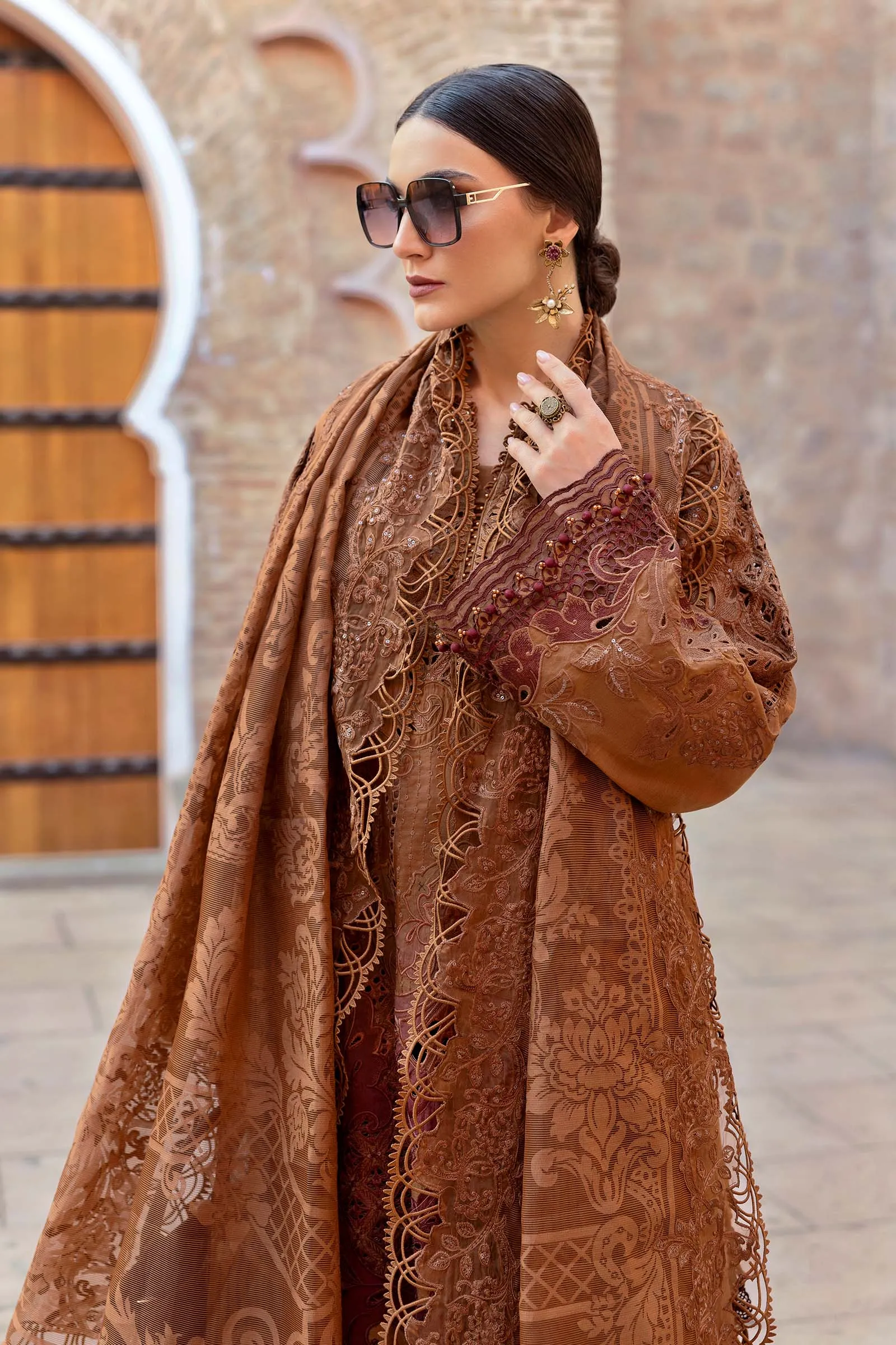 MARIA.B Luxury Lawn – Embroidered Paper Cotton Suit | D-2501-B