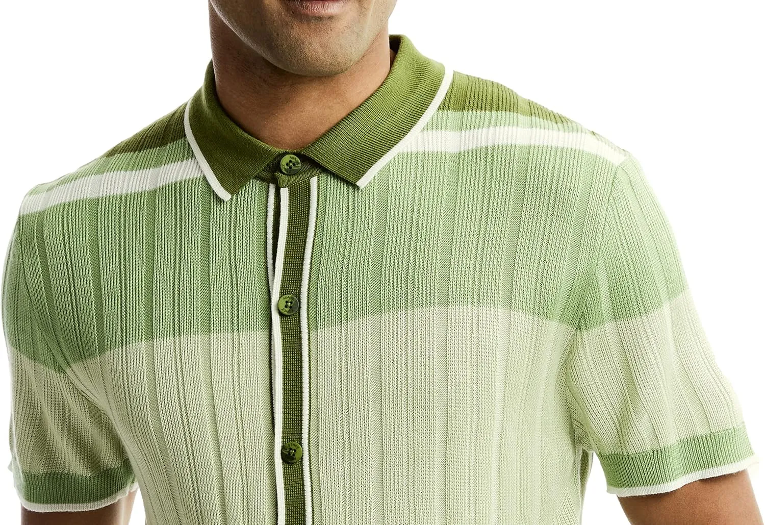 Men’s Short Sleeve Collar Knit Sports Shirt – Chevron Stripe and Color Blocked Horizontal Pattern