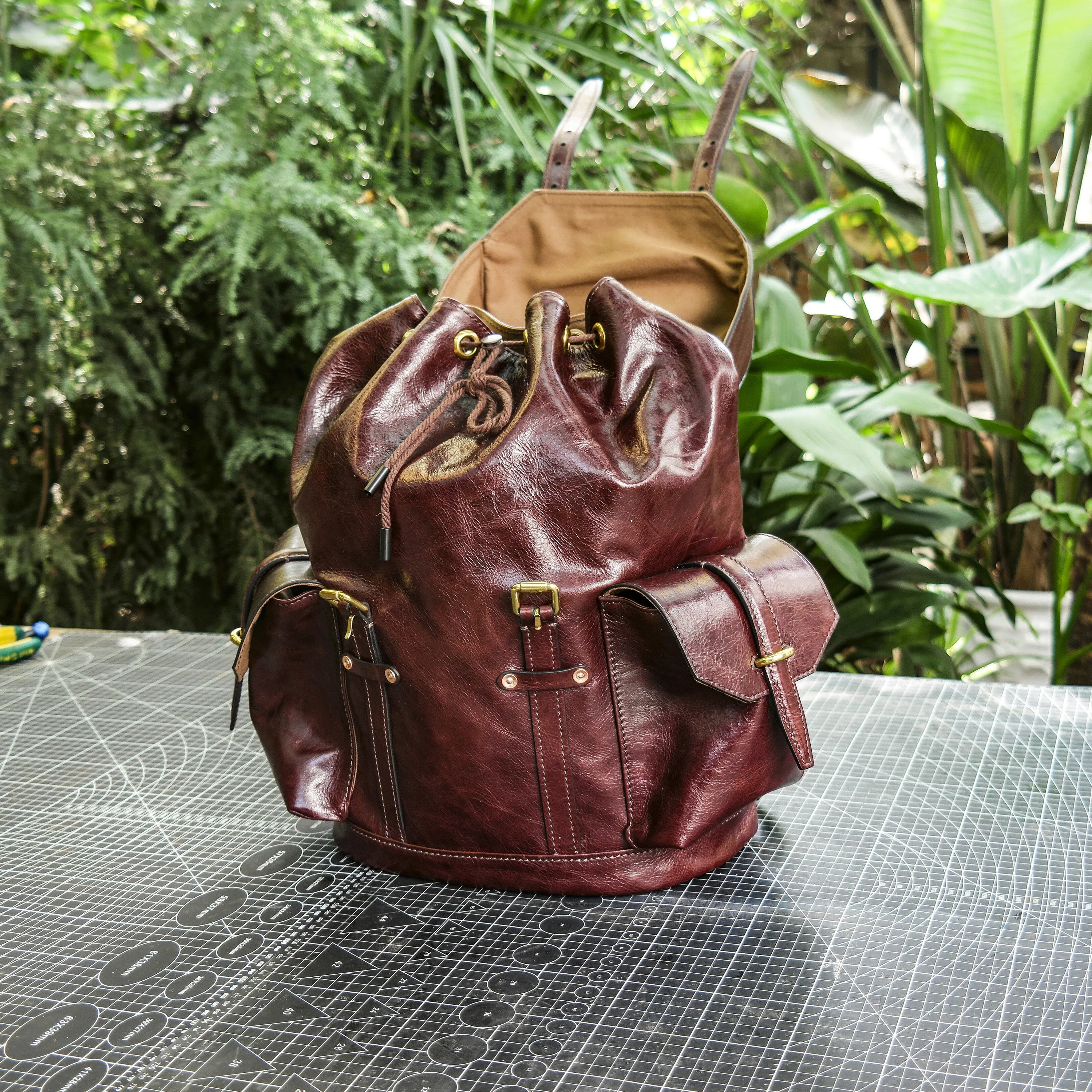 【PDF Pattern】Wine red cowhide handmade backpack/commuting backpack/casual fashion backpack/ backpack pattern