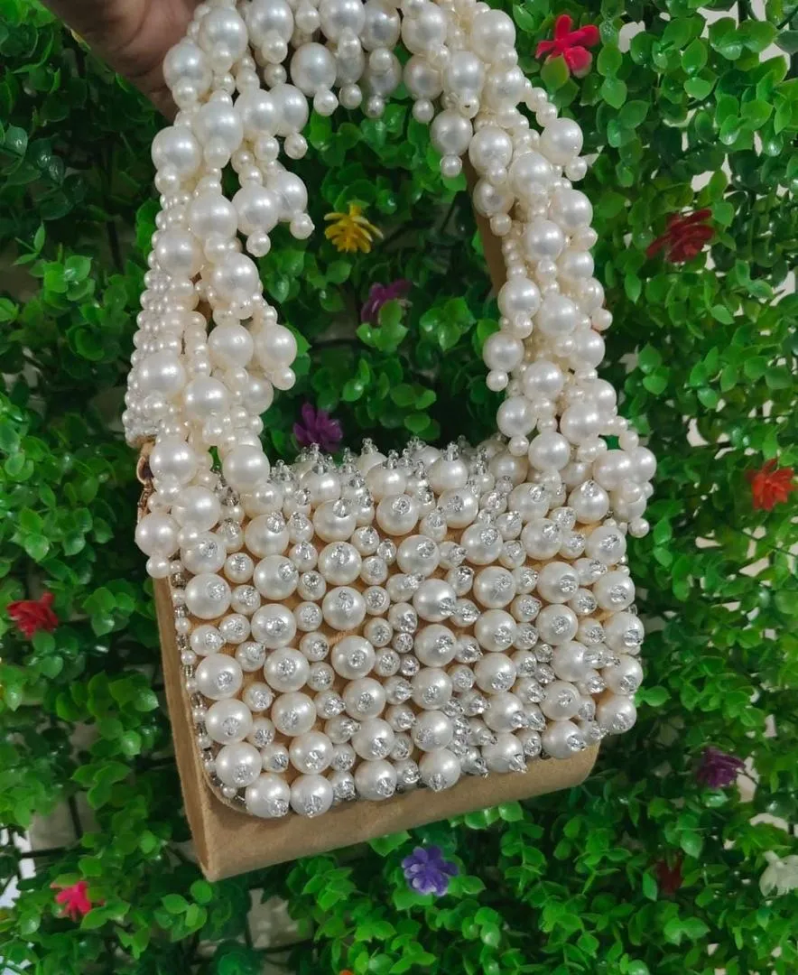 Pearl clutch