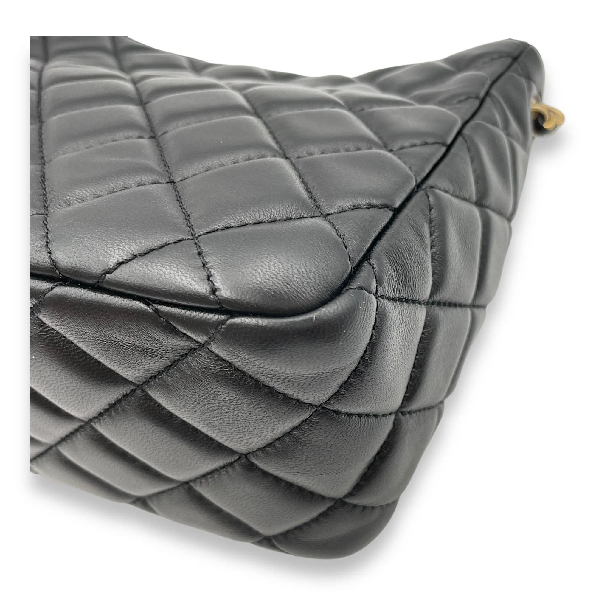 Pearl Crush Seasonal Black Crossbody Bag in Lambskin, Gold hardware