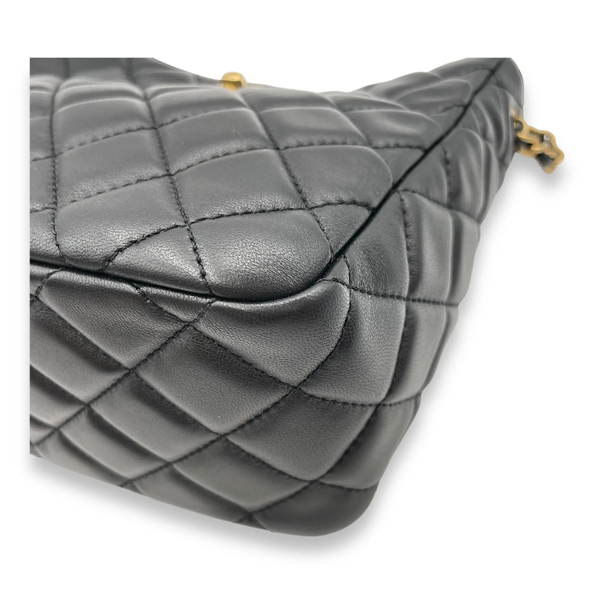 Pearl Crush Seasonal Black Crossbody Bag in Lambskin, Gold hardware
