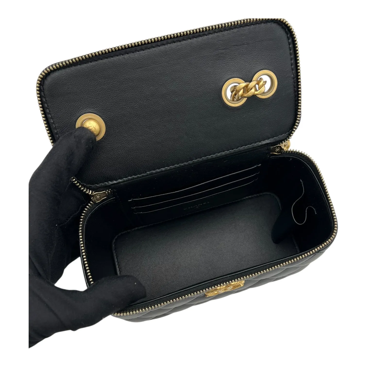 Pearl Crush Vanity Crossbody Bag Black in Lambskin, Gold hardware