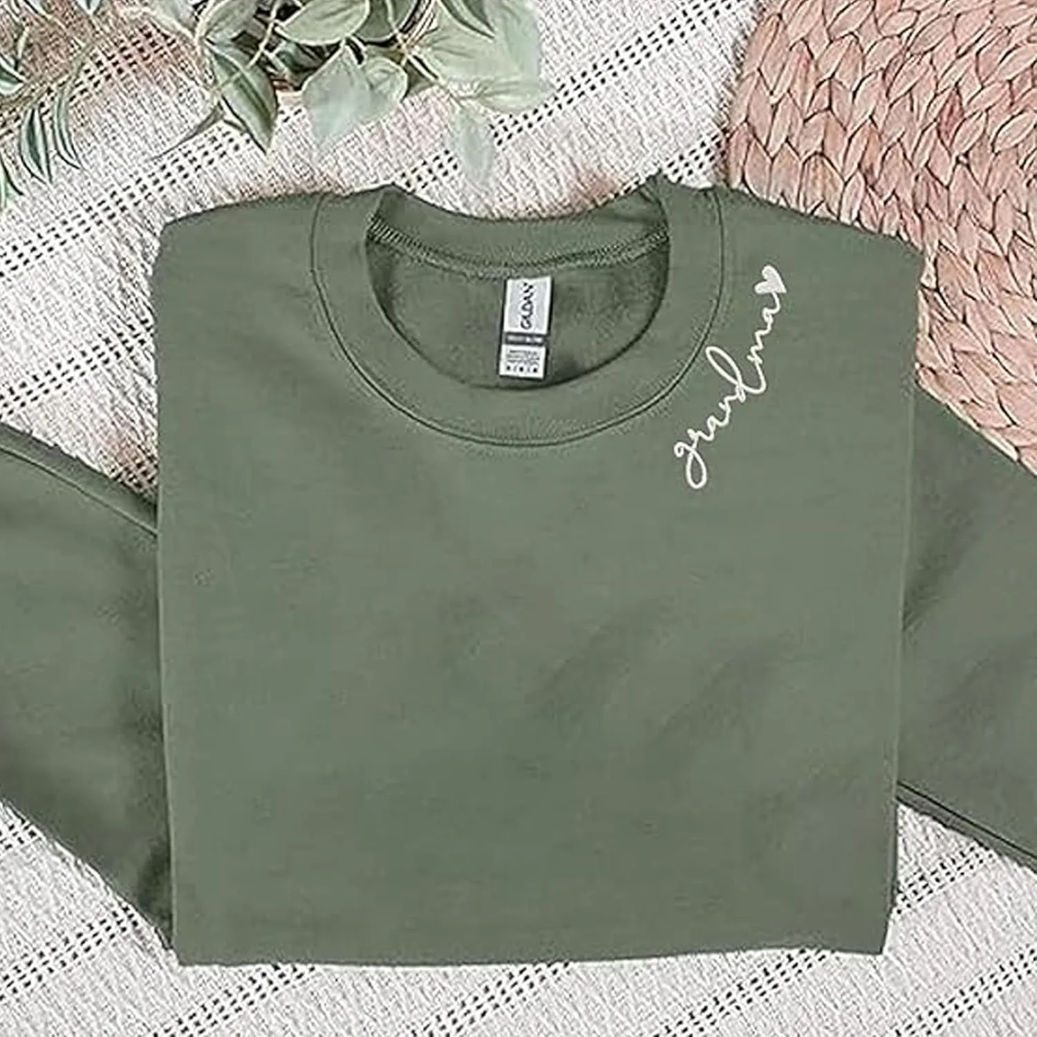 Personalized Embroidery Grandma-Nana-Mimi-Gigi-Granny With Heart Sweatshirts,Grandma Gift Mothers Day