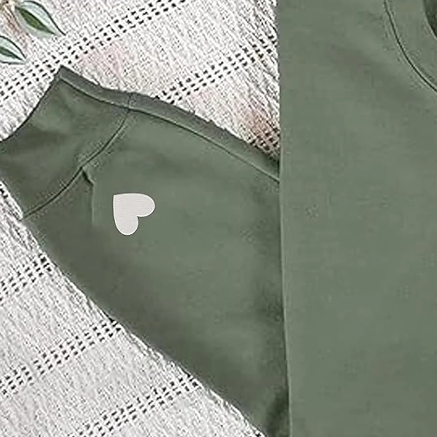 Personalized Embroidery Grandma-Nana-Mimi-Gigi-Granny With Heart Sweatshirts,Grandma Gift Mothers Day