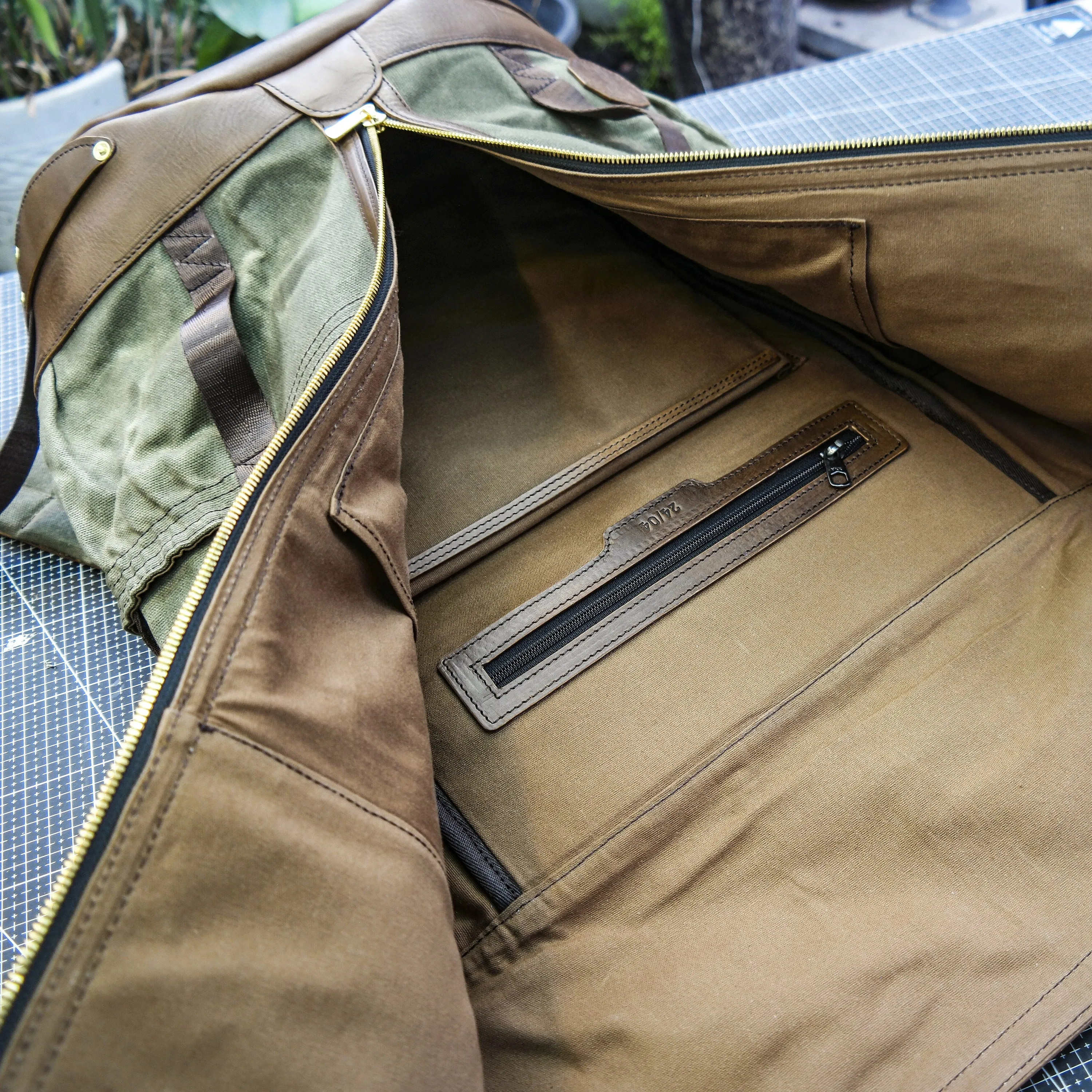 【Physical Pattern】Retro oil wax canvas backpack - backpack travel, cycling backpack, motorcycle travel - leather backpack pattern