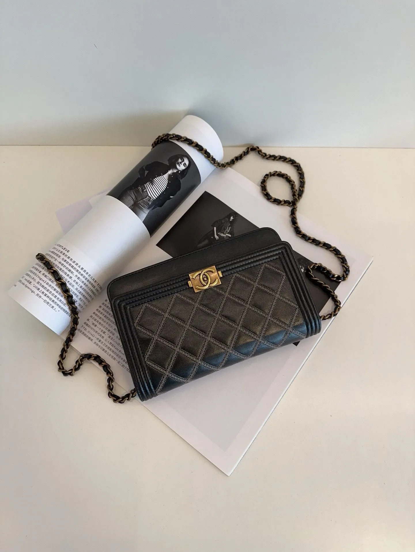 Preloved Chanel Leboy woc chain bag 19*12cm black 117483