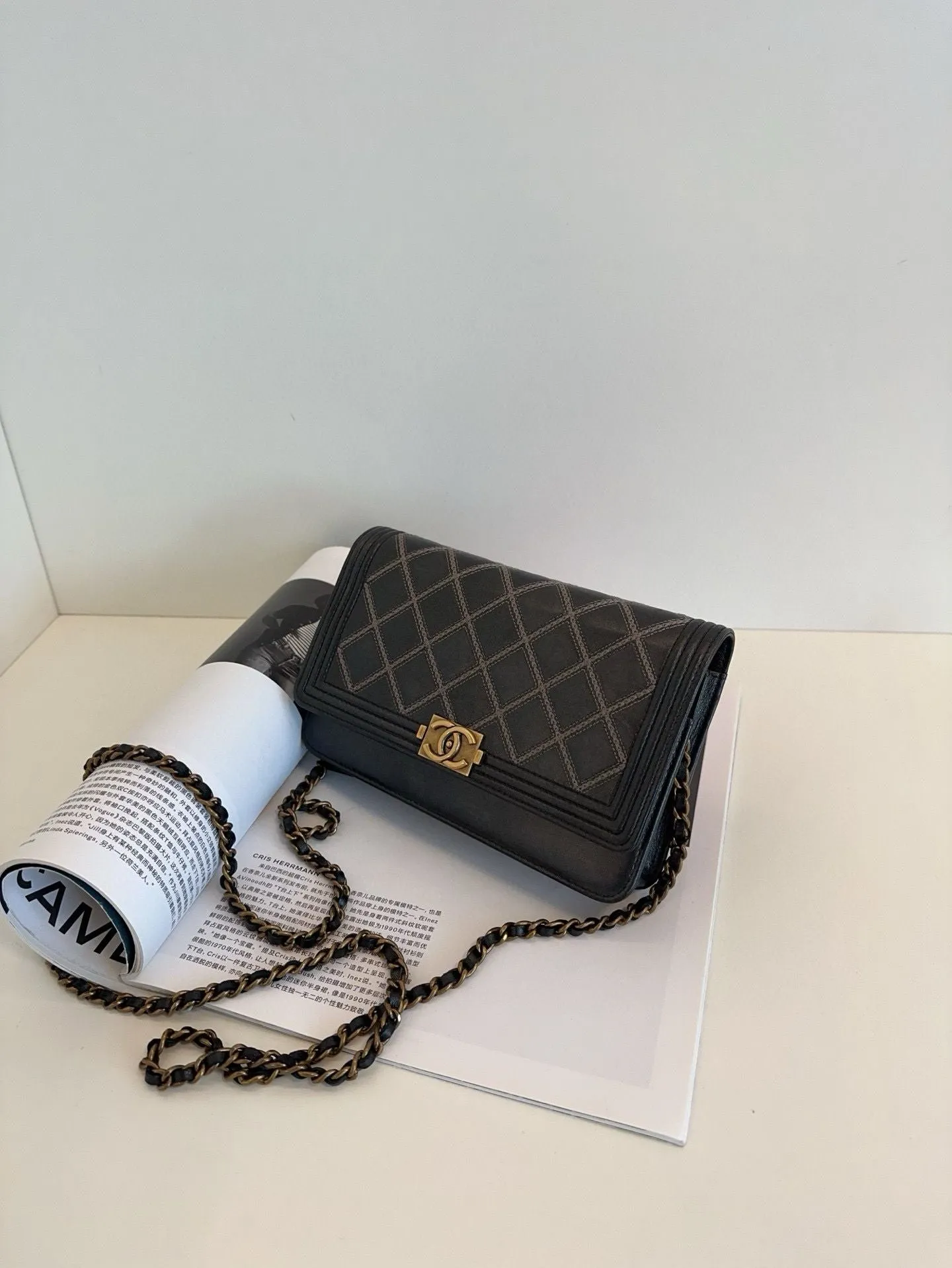 Preloved Chanel Leboy woc chain bag 19*12cm black 117483