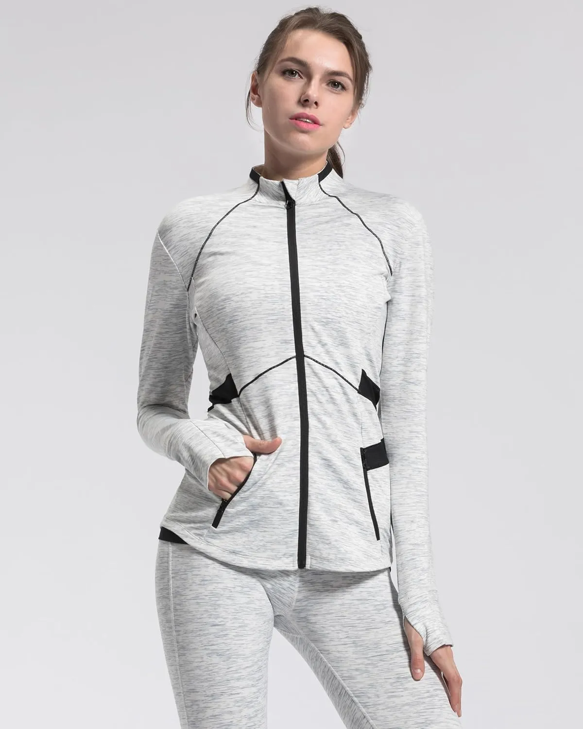 QUEENIEKE Women's Slim Fit Workout Jackets - Zip Up Athletic Running Jacket with Color-blocked Mesh & Thumb Holes