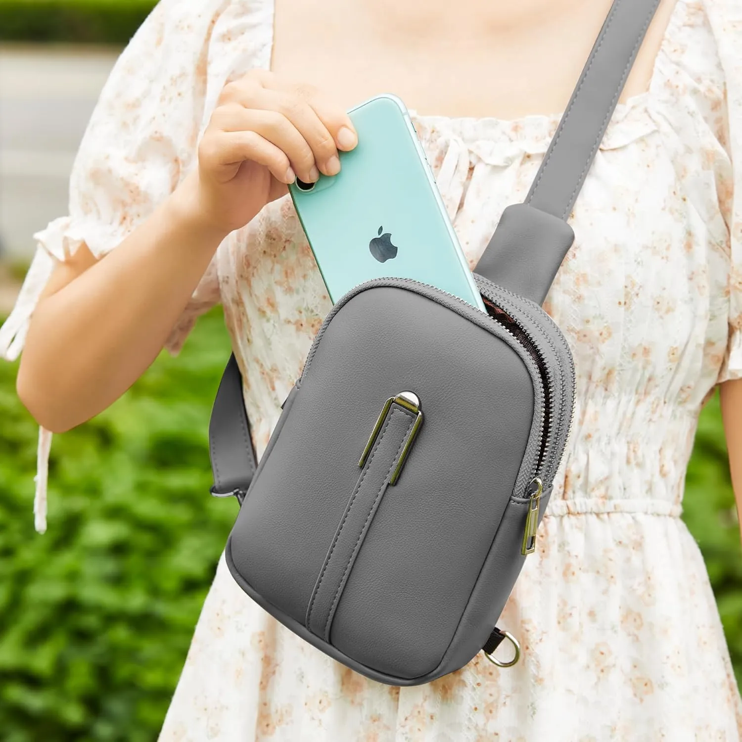 Small Crossbody Bag for Women Men, Grey PU Leather, Adjustable Strap, Zipper Pockets, Practical Chest Bag, Travel Purse