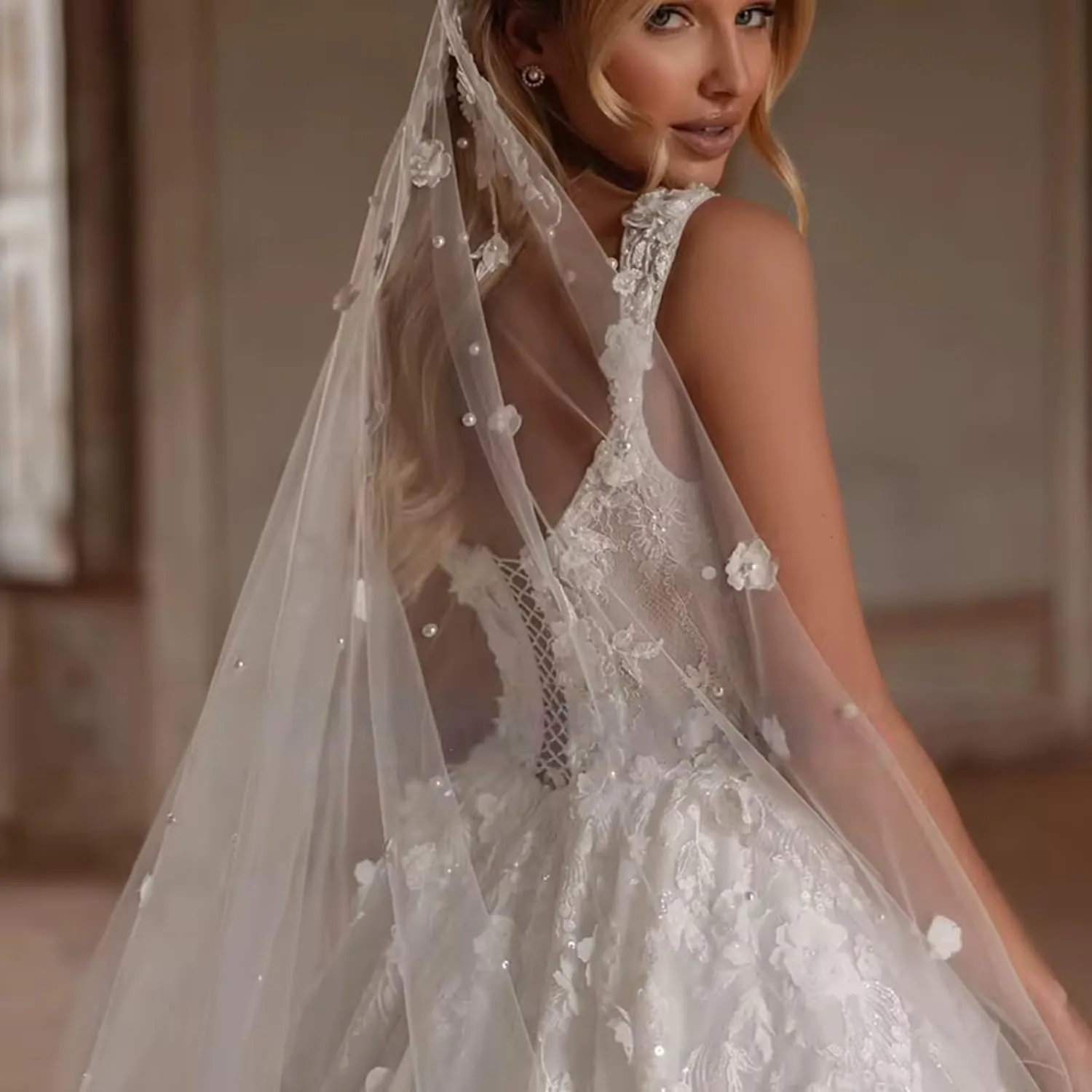 Spaghetti Straps Wedding Dresses for Bride 2025 Sweetheart Tulle A-Line Lace Applique Long Bridal Gowns with Train