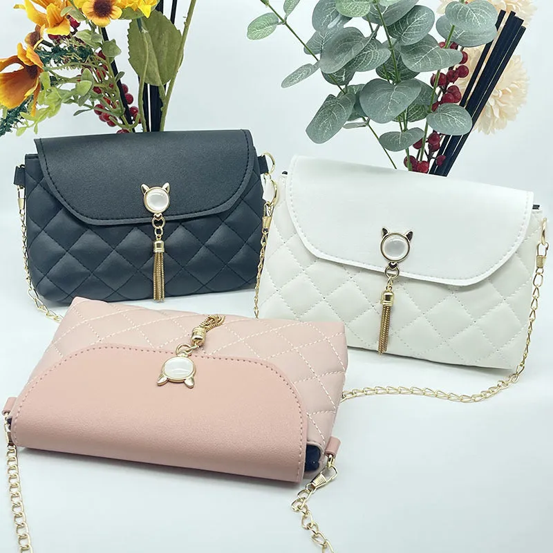 Women's Simple Diamond Pattern Tassel Chain Crossbody Bags